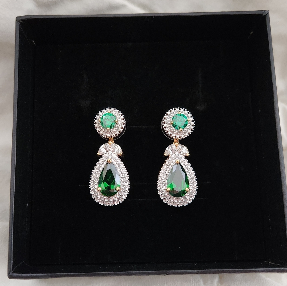 Jackie Kennedy Emerald Earrings
